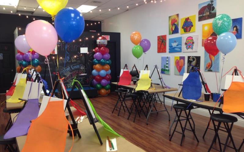 Paint and Party Studio kids indoor party places in Miami Florida
