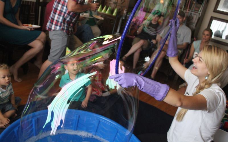 Best Bubble Parties In Your Home Birthday Entertainers in Los Angeles County California