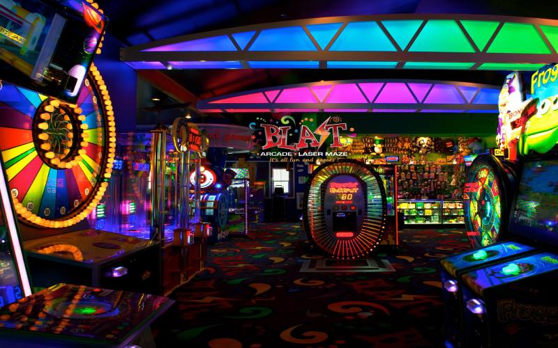 Blast arcade and laser maze kids party place in Florida