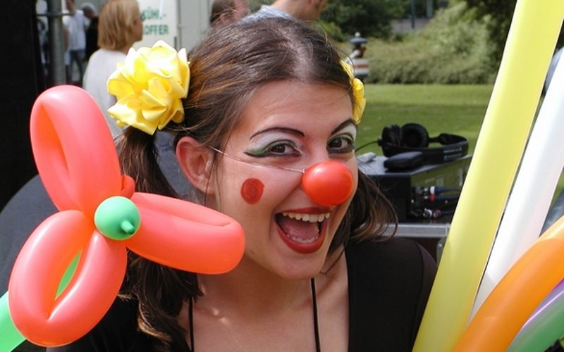 Crazy Daisy Clowns Childrens Party Entertainers For Hire In new York City