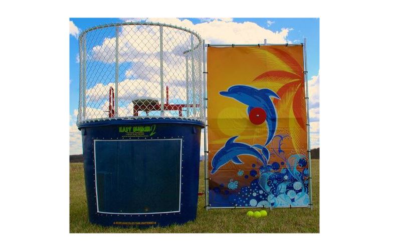 Hopper Moonwalks dunk tank rentals in Texas