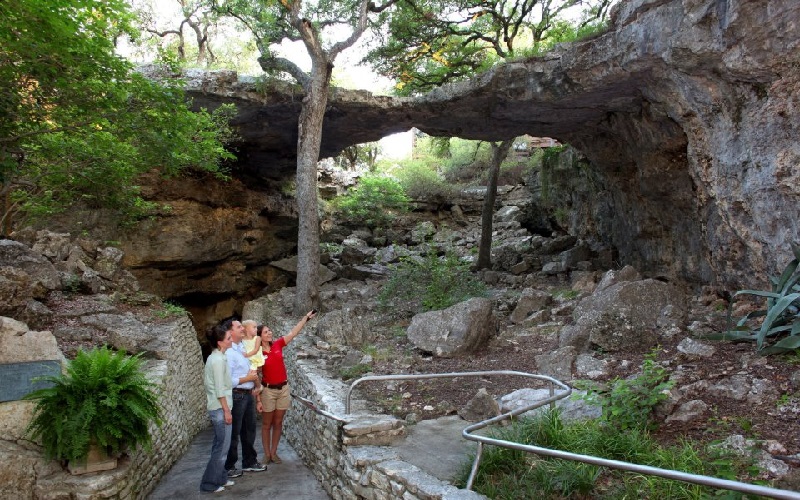 Natural Bridge Caverns kids party places in Bexar County Texas