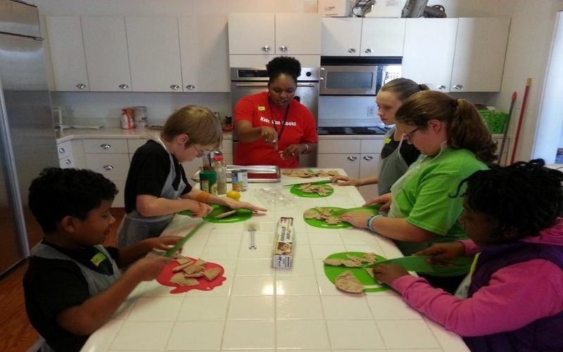 Tummy Time Foods cooking party in Savannah Georgia.