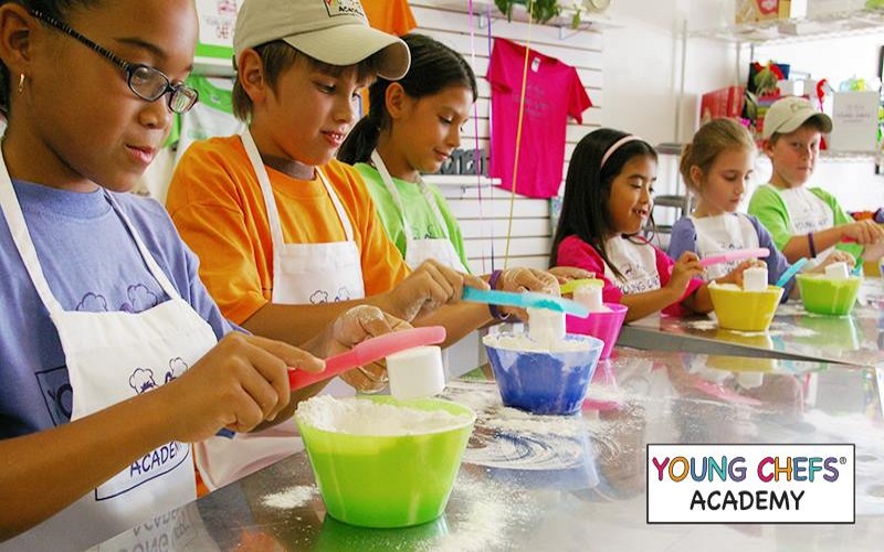 Young Chefs Academy cooking birthday parties in Sandy Springs, Georgia.