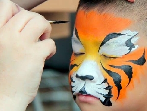 Bright And Shining Event Artists Face Painter For Hire In Maryland