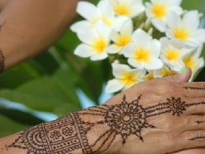complete list of henna tattoo artists and party services for hire complete list of henna tattoo artists and party services for hire