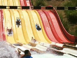 Raging Waters Outdoor Party Places in Los Angeles County CA